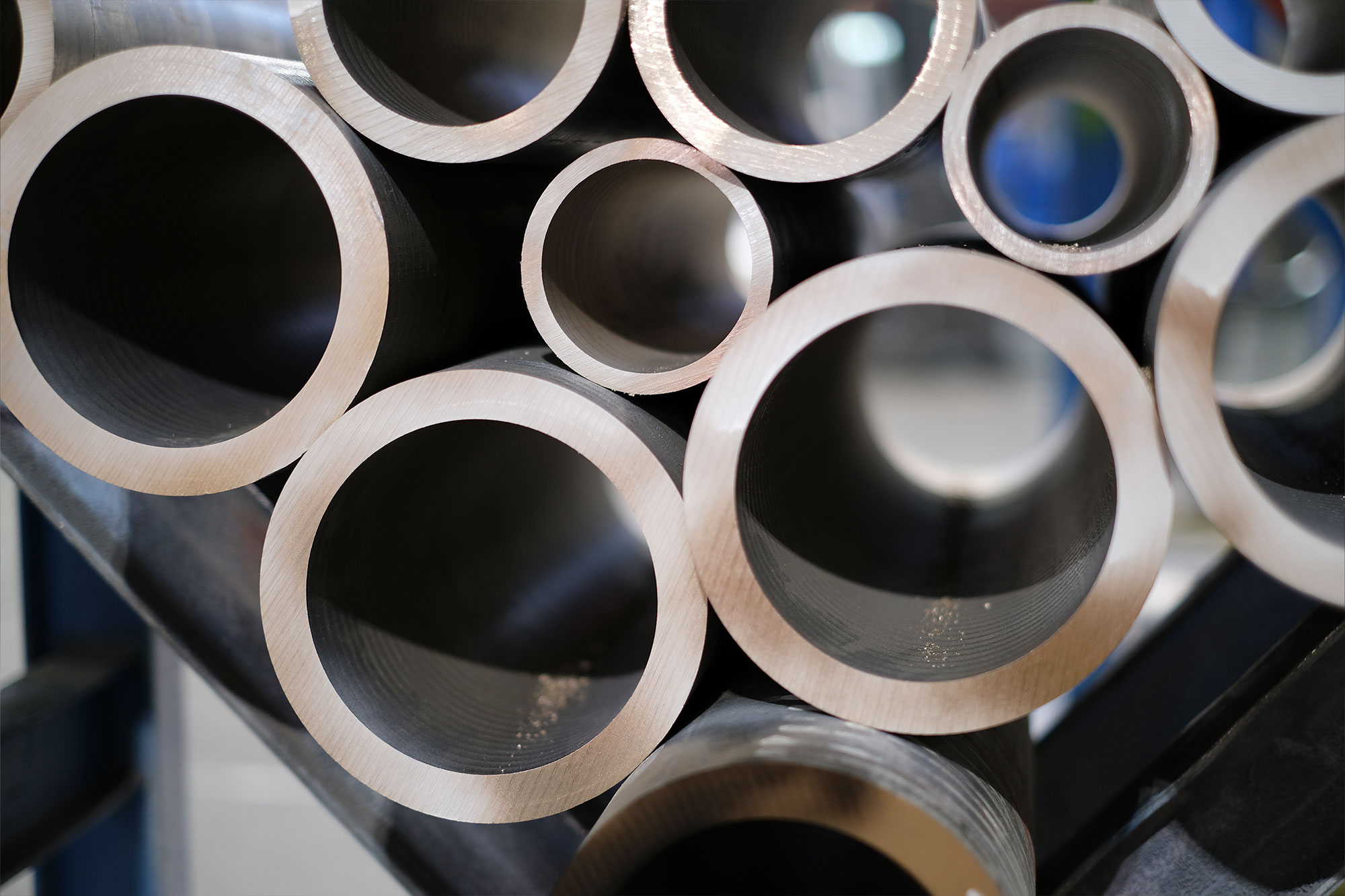 Barre forate di bronzo