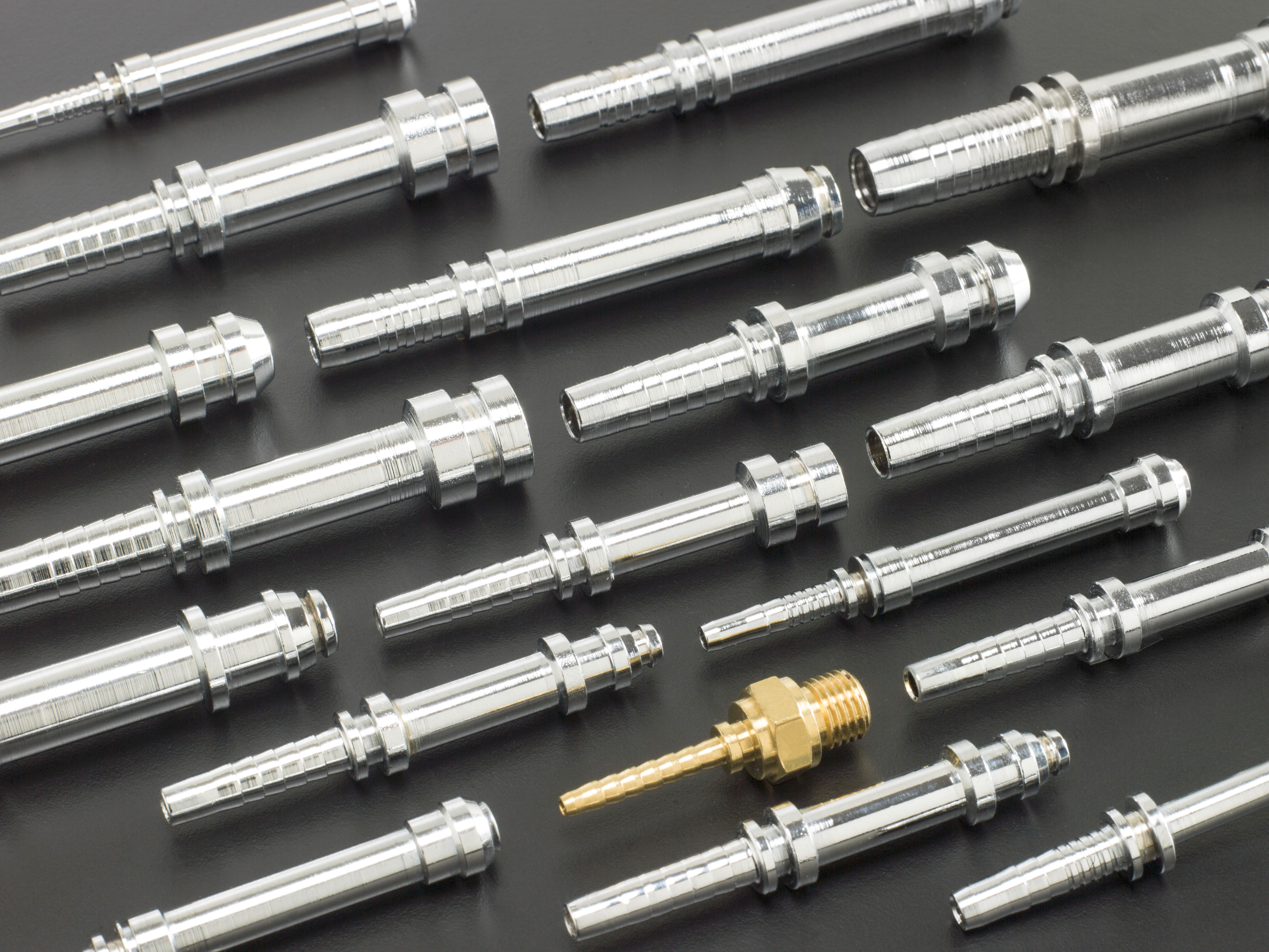 PARTICOLARI TORNITI CON MACCHINE PLURIMANDRINO 6 E 8 MANDRINI