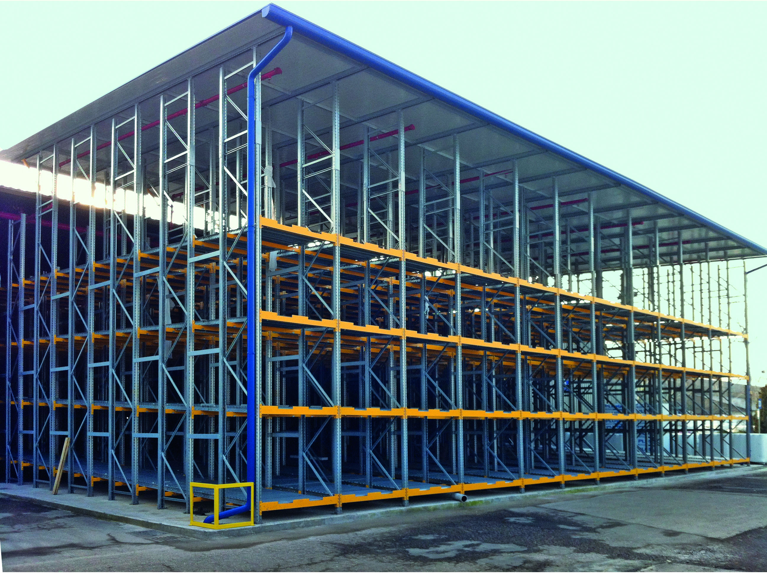 SCAFFALATURE A GRAVITA'